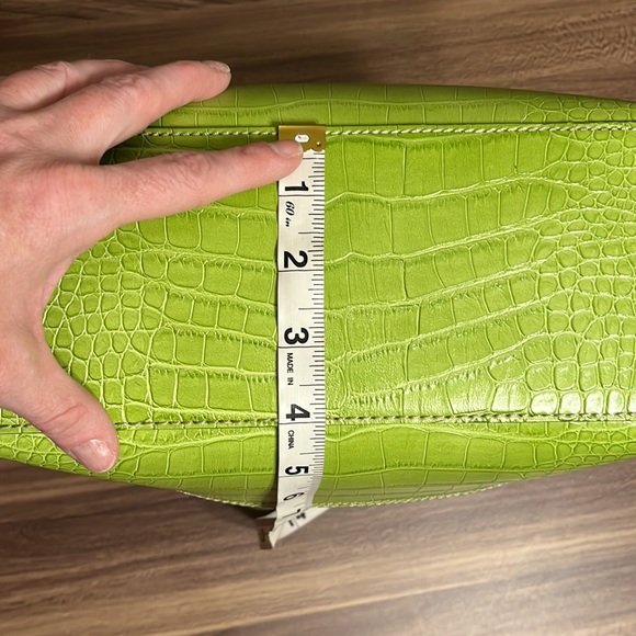Tommy Hilfiger Swinger Satchel pink and yellow green purse PERFECT FOR SPRING! - Picture 11 of 16